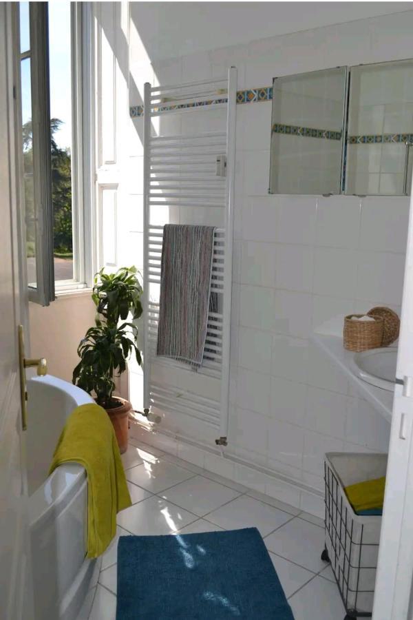Appart'Chateau La Varenne Apartment Екстериор снимка