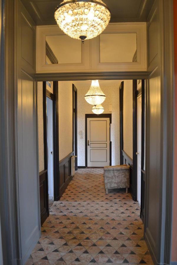 Appart'Chateau La Varenne Apartment Екстериор снимка